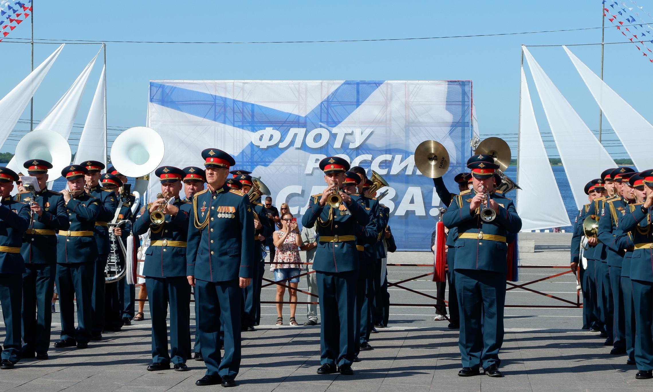 Утром на Площади Мира прошла генеральная репетиция митинга